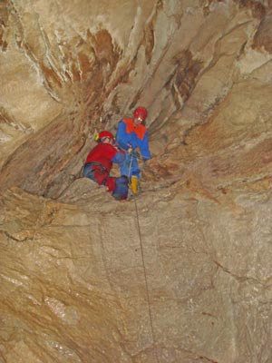 Aufstieg in der Wasserfallhalle